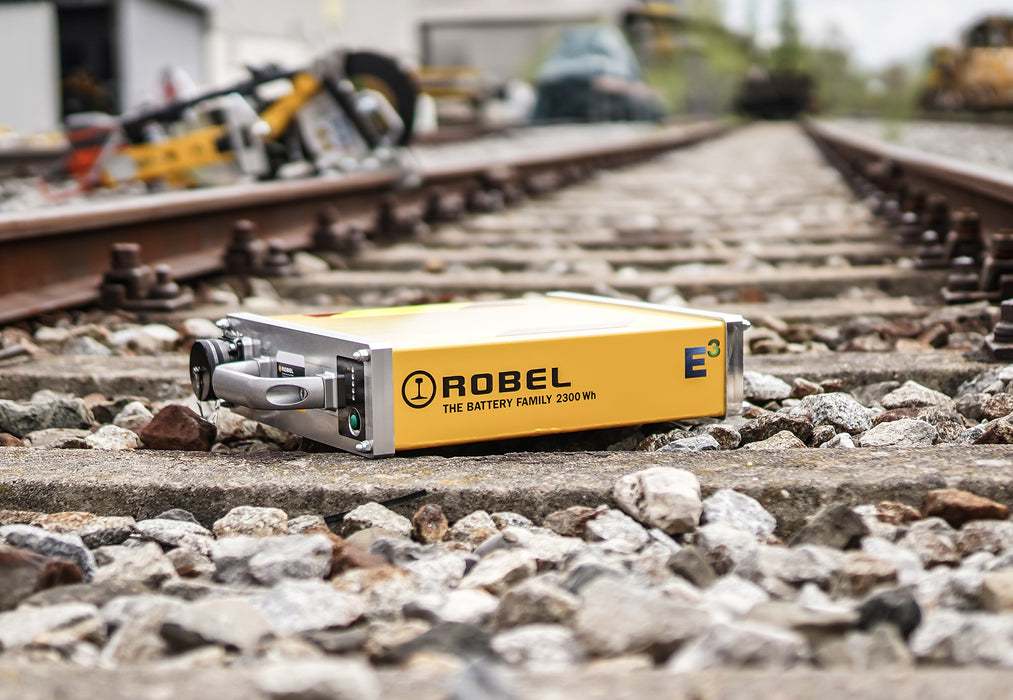 ROBEL 2300 Watt-Hour Battery